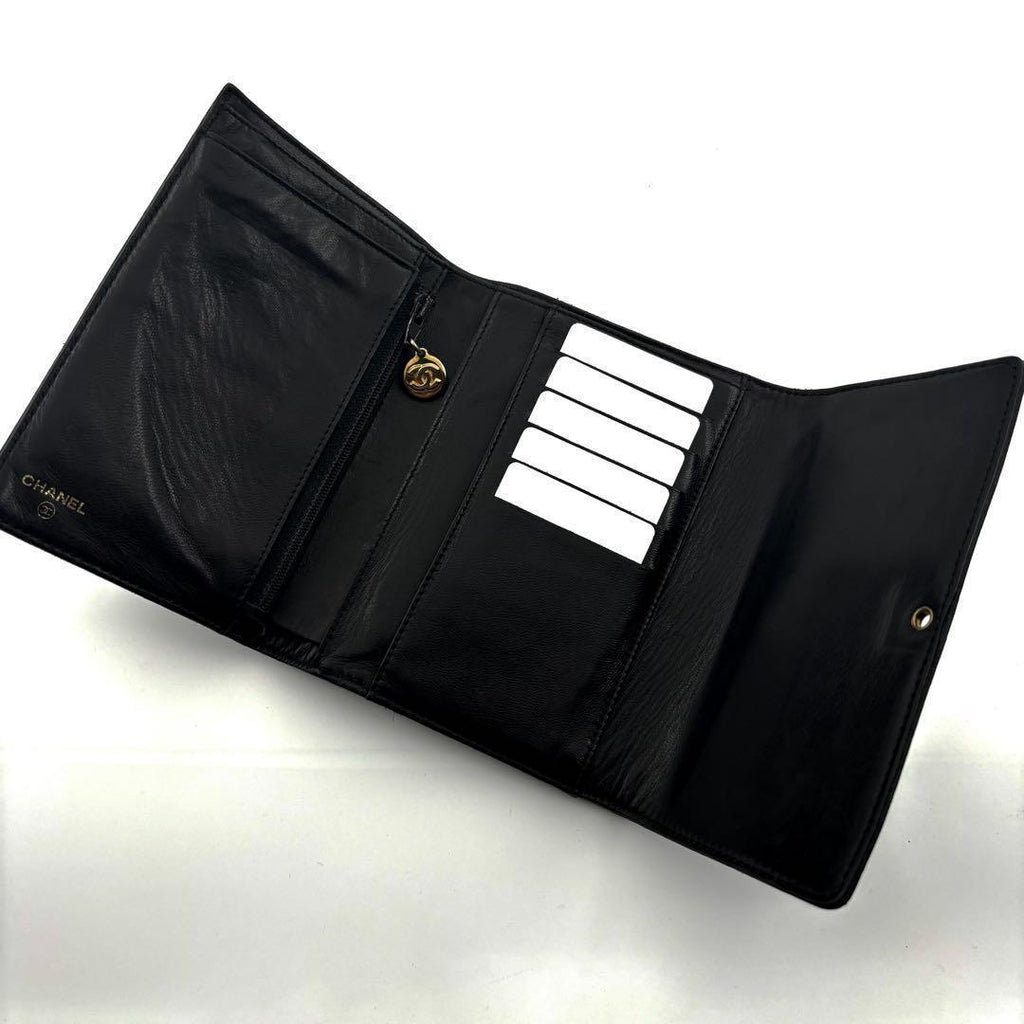 Chanel Wallet Coco Lock Trifold — view 3