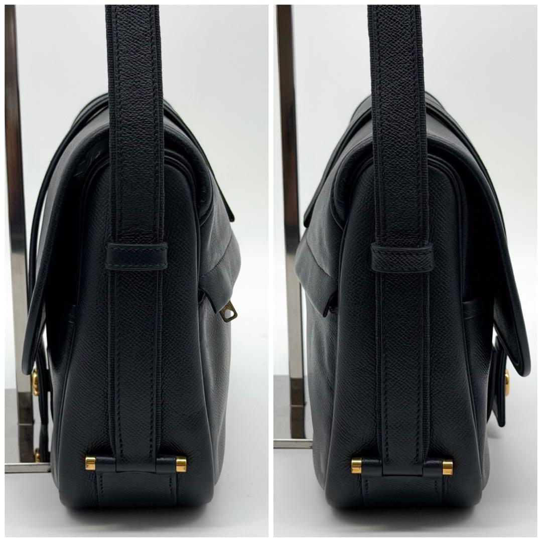Hermes Rare Vintage Noumea Shoulder Bag Navy — view 5