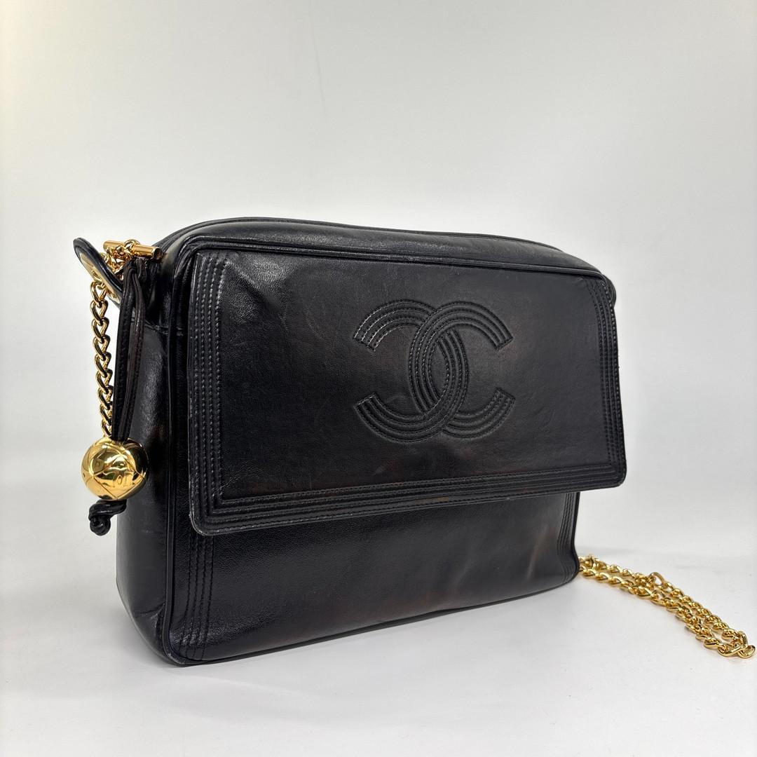 Chanel Lambskin CC Logo Shoulder Bag Black — view 3
