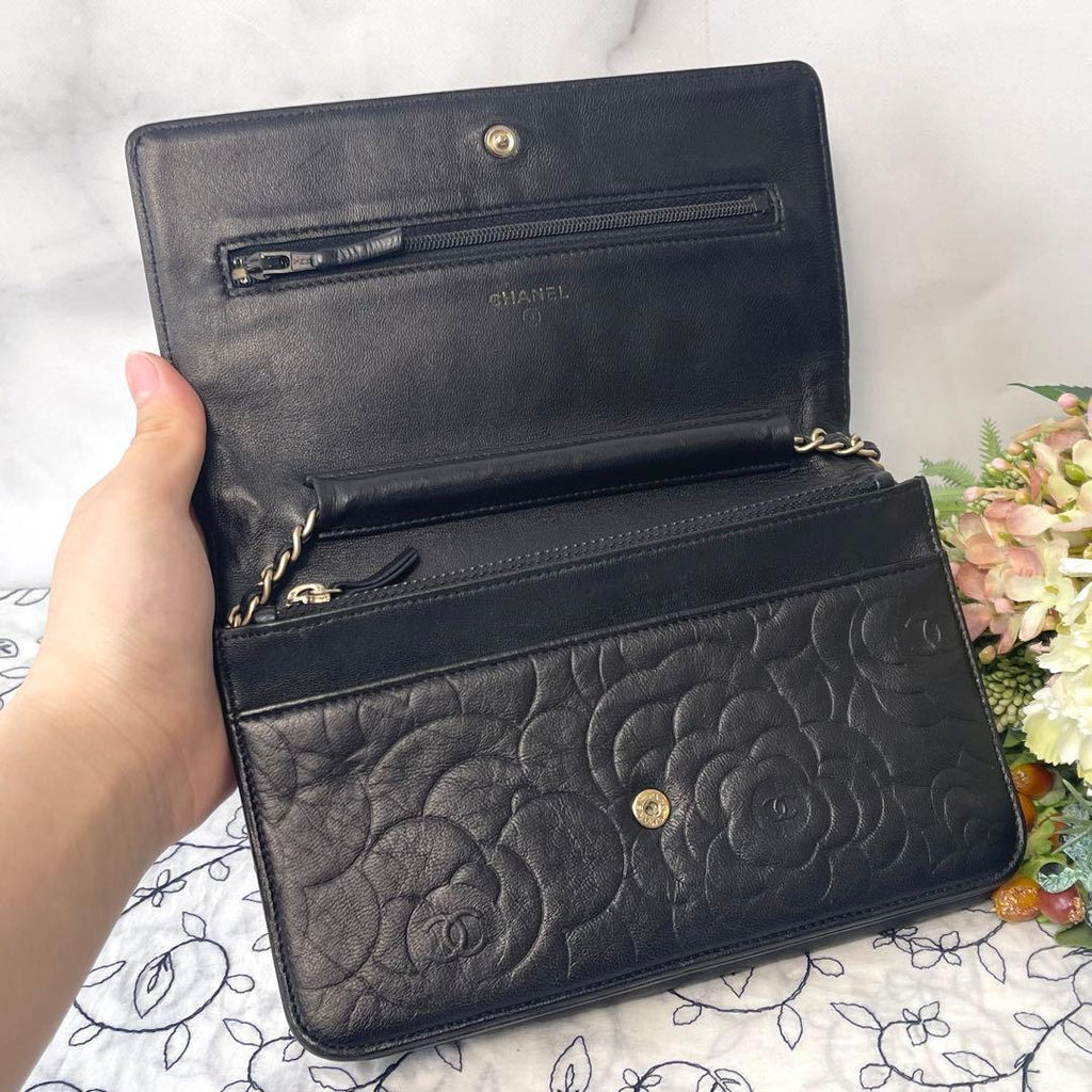 Chanel Chain Wallet Camellia Black Shoulder — view 8