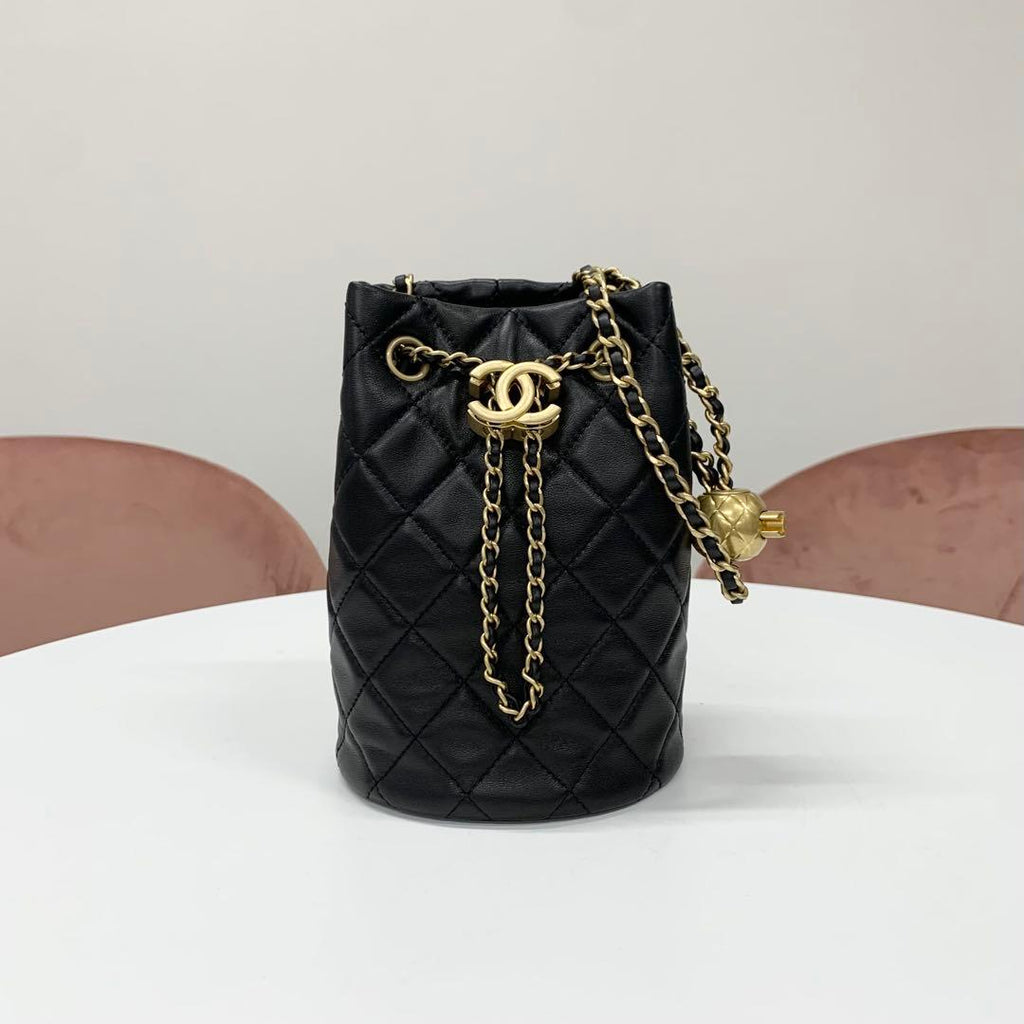 Chanel CC Logo Lambskin Chain Drawstring Shoulder Bag Black