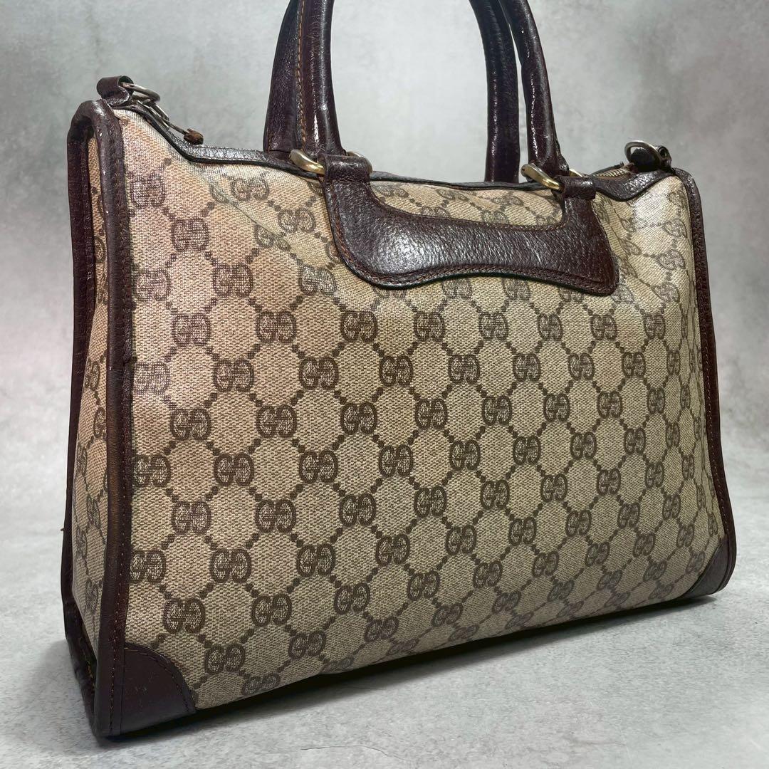 Gucci GG Handbag Brown Leather Logo Gold