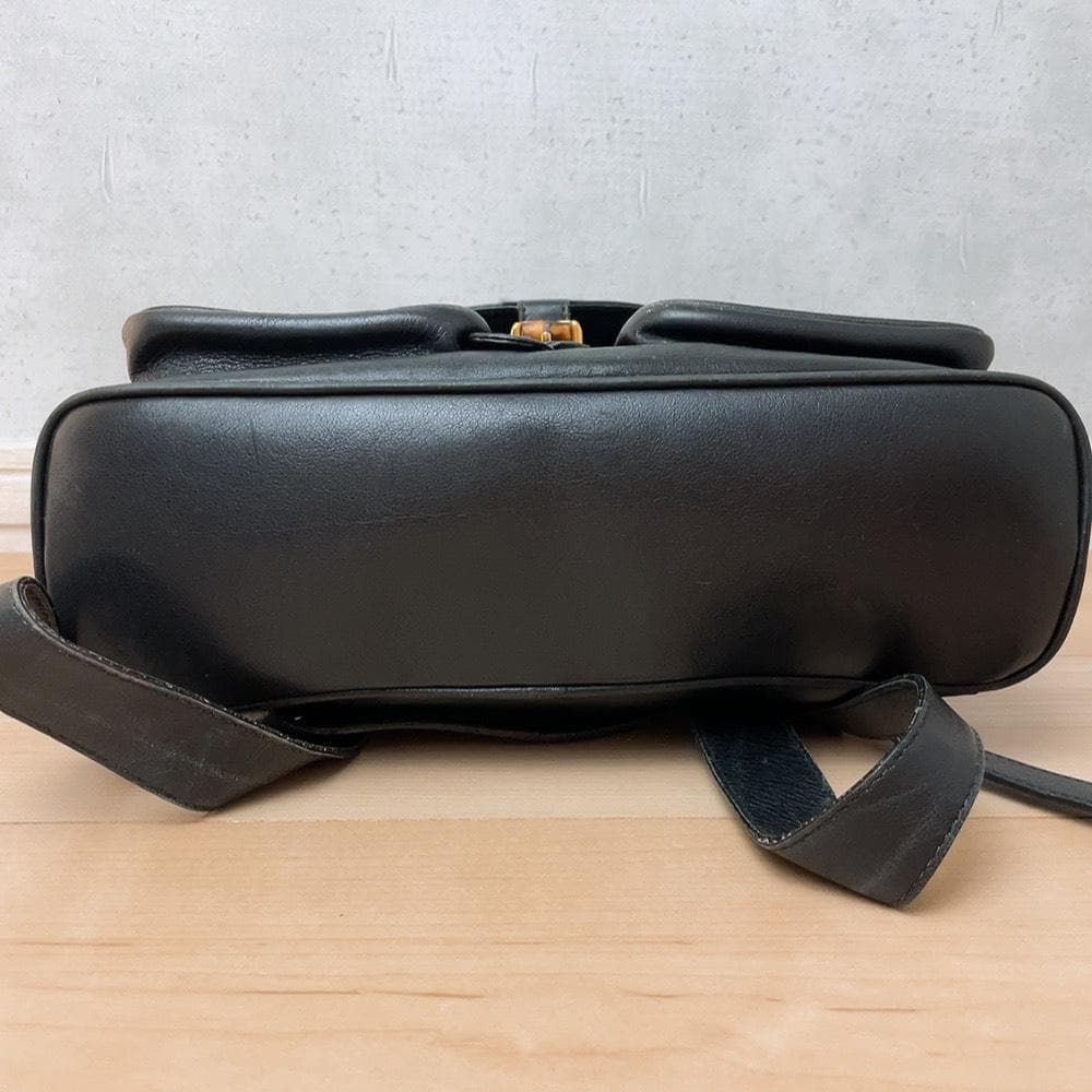 Gucci Vintage Bamboo Backpack Leather Turnlock Black — view 3