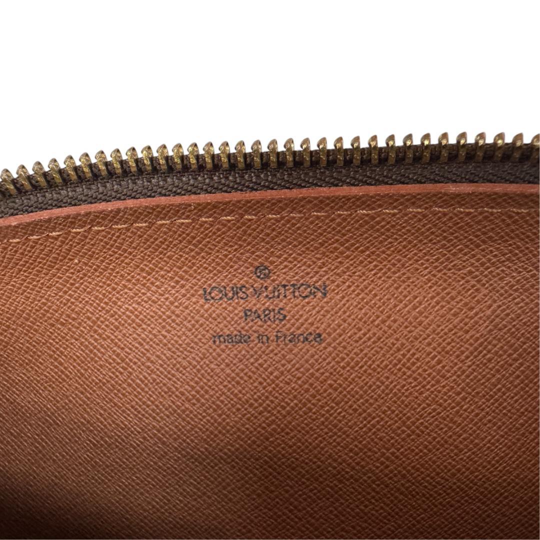 Louis Vuitton Monogram Vintage Papillon 26 Handbag — view 8