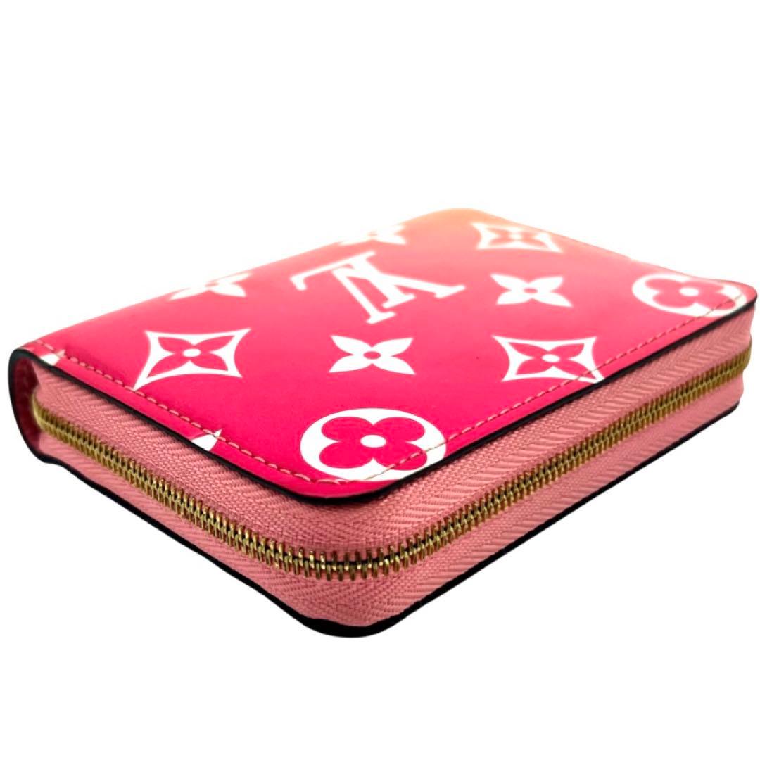 Louis Vuitton Valentine's Day Limited Vernis Sunrise Zippy Coin Purse — view 7