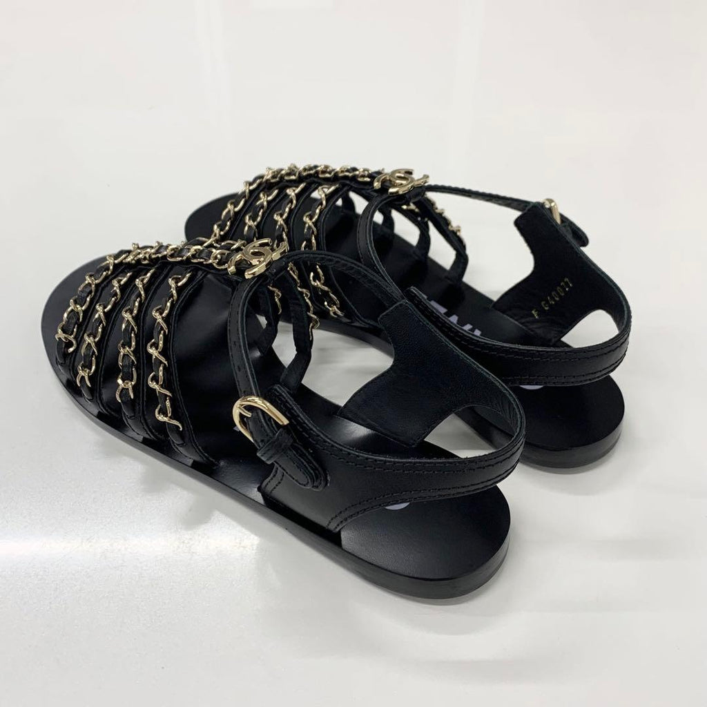 Chanel CC Logo Leather Chain Flat Sandals Black — view 4