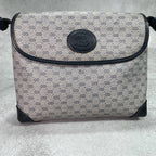 Gucci GG Shoulder Bag Navy Beige Logo Leather — view 2