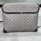 Gucci GG Shoulder Bag Navy Beige Logo Leather — view 3