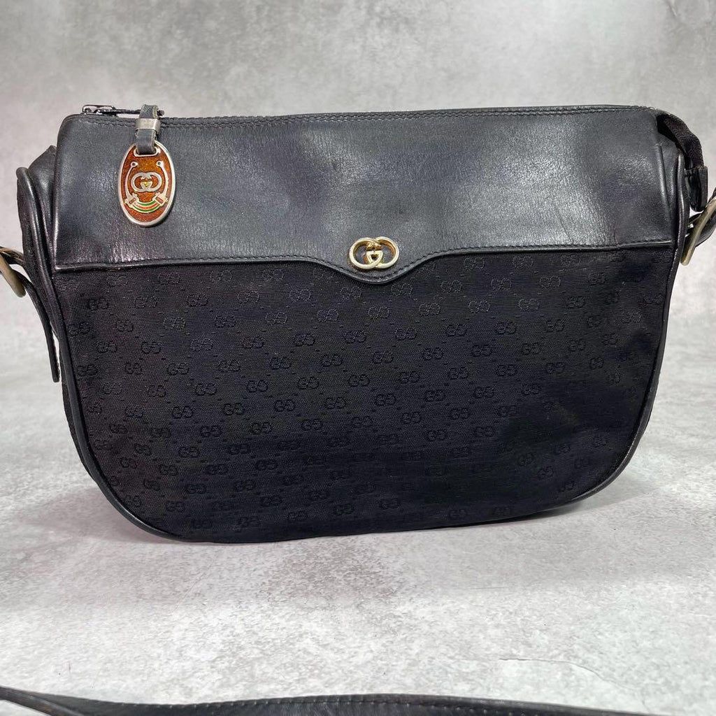 Gucci GG Shoulder Bag Black Leather Gold Logo — view 2