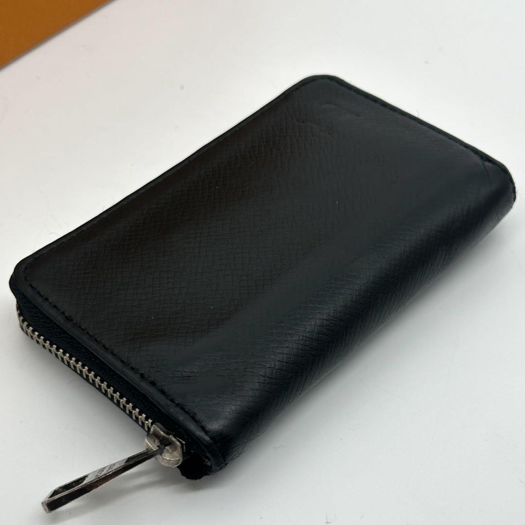 Louis Vuitton Zippy Coin Purse Taiga Black — view 4