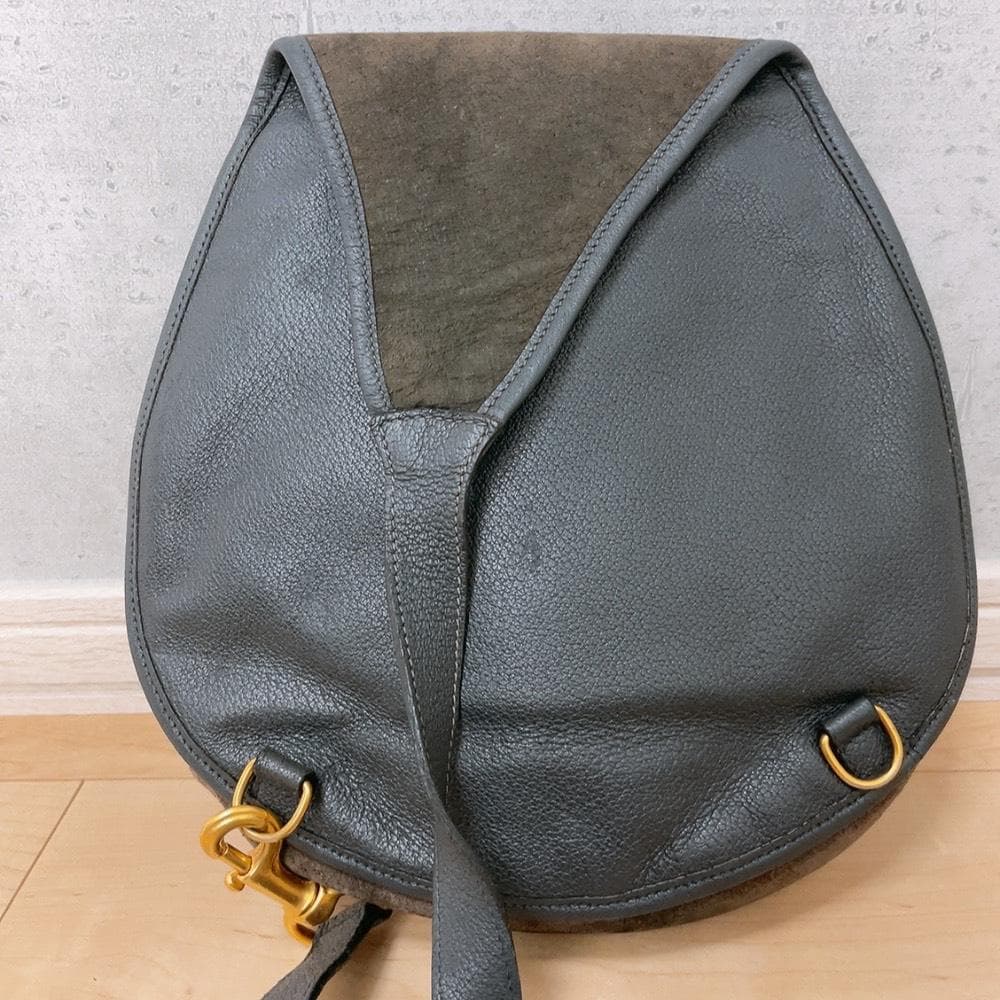 Gucci Vintage Horsebit Gold Brown Shoulder Bag — view 3