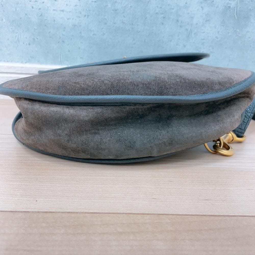 Gucci Vintage Horsebit Gold Brown Shoulder Bag — view 4