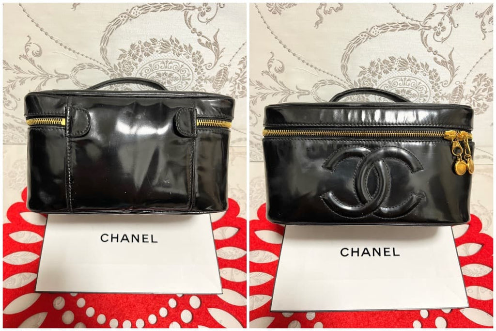 Chanel Vanity Handbag 225 with Mirror — view 2