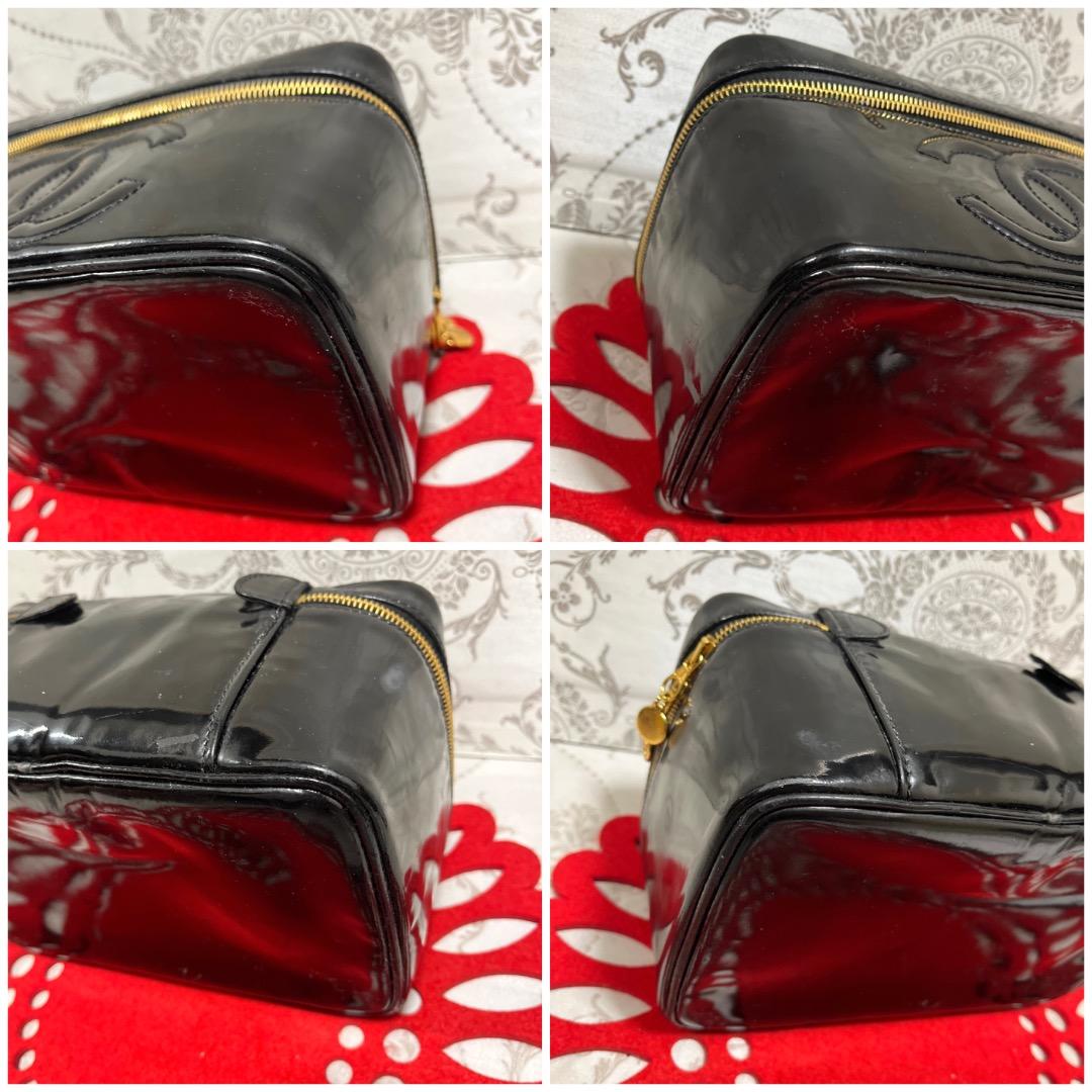 Chanel Vanity Handbag 225 with Mirror — view 6