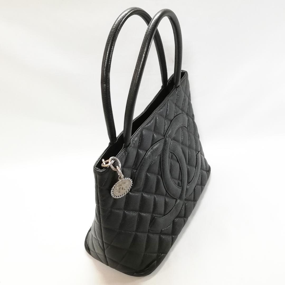 Chanel Reissue Tote Caviar Leather Black Silver — view 2