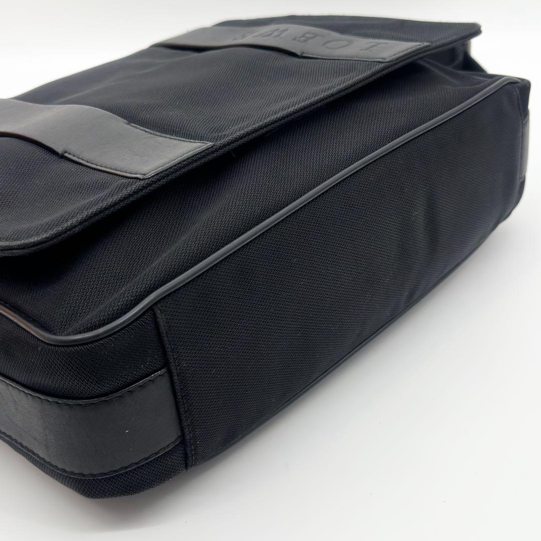 Loewe Canvas Leather Logo Messenger Shoulder — view 6
