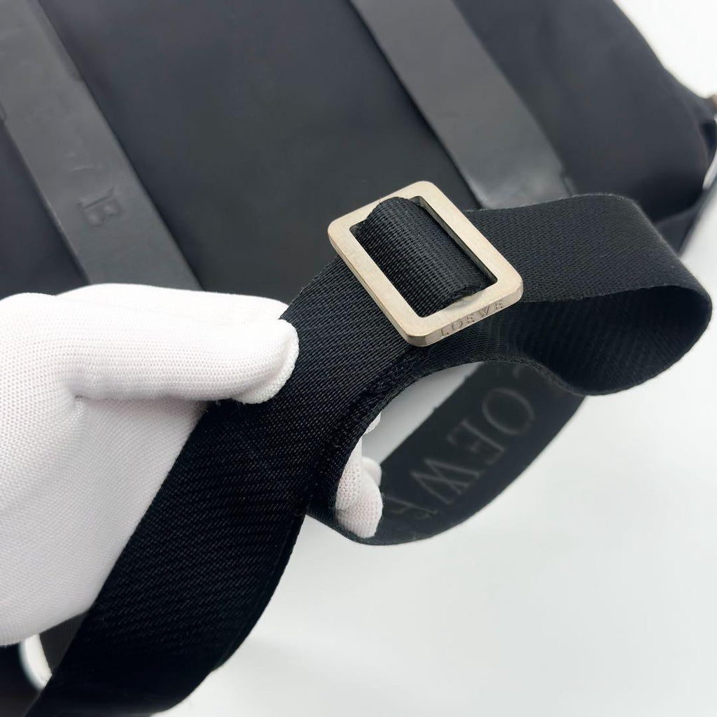 Loewe Canvas Leather Logo Messenger Shoulder — view 9