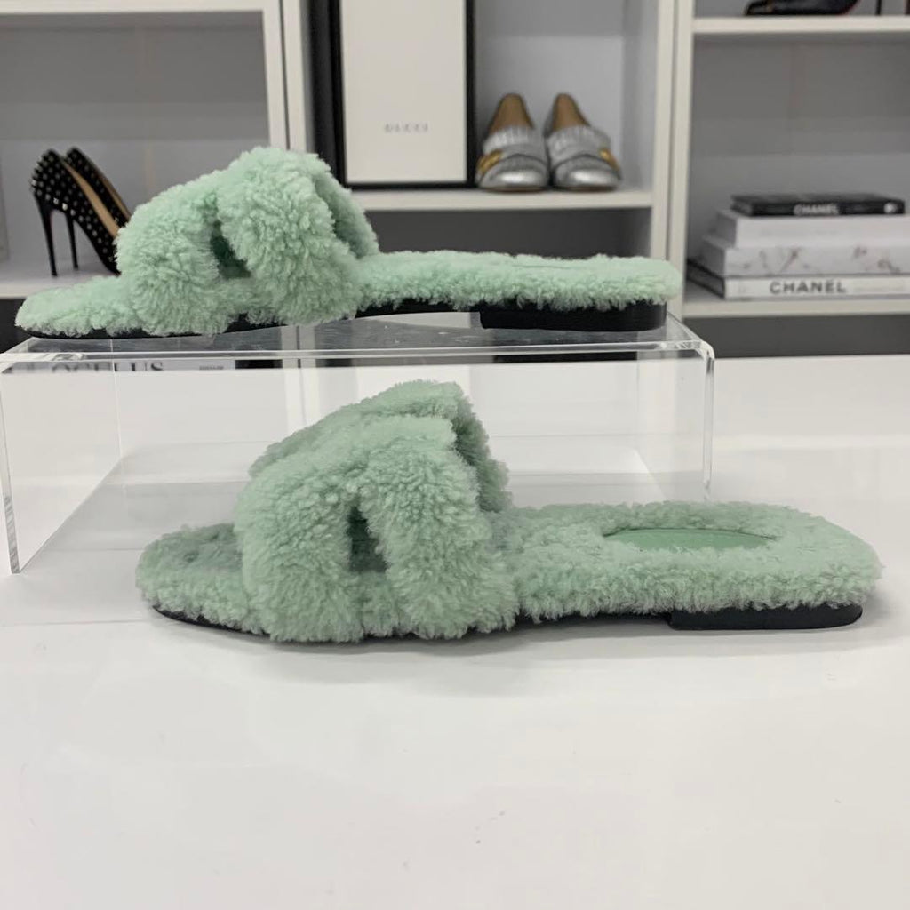 Hermes Oran Shearling Sandals Green — view 3