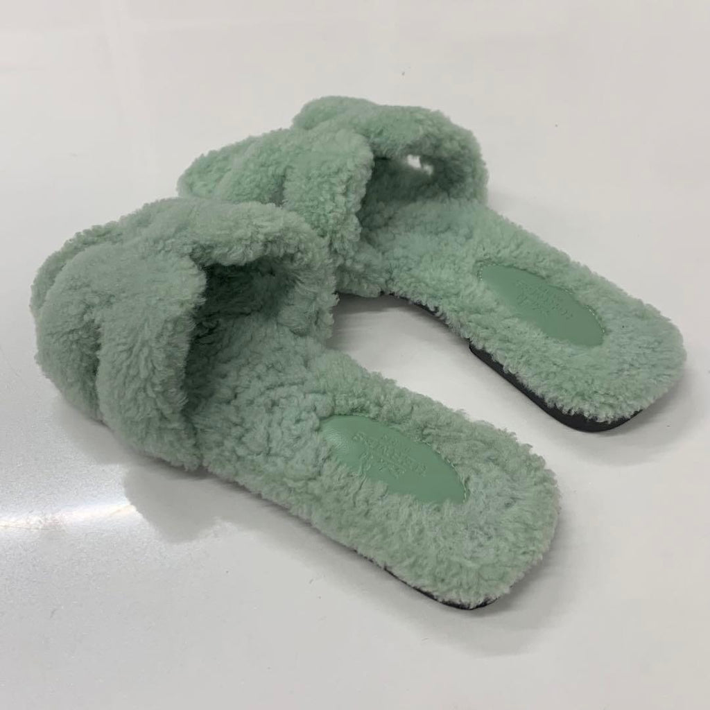 Hermes Oran Shearling Sandals Green — view 4