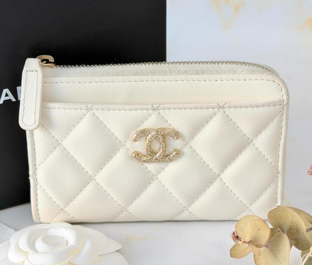 Chanel Quilted CC Logo Fragment Case White