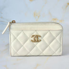 Chanel Quilted CC Logo Fragment Case White — view 2