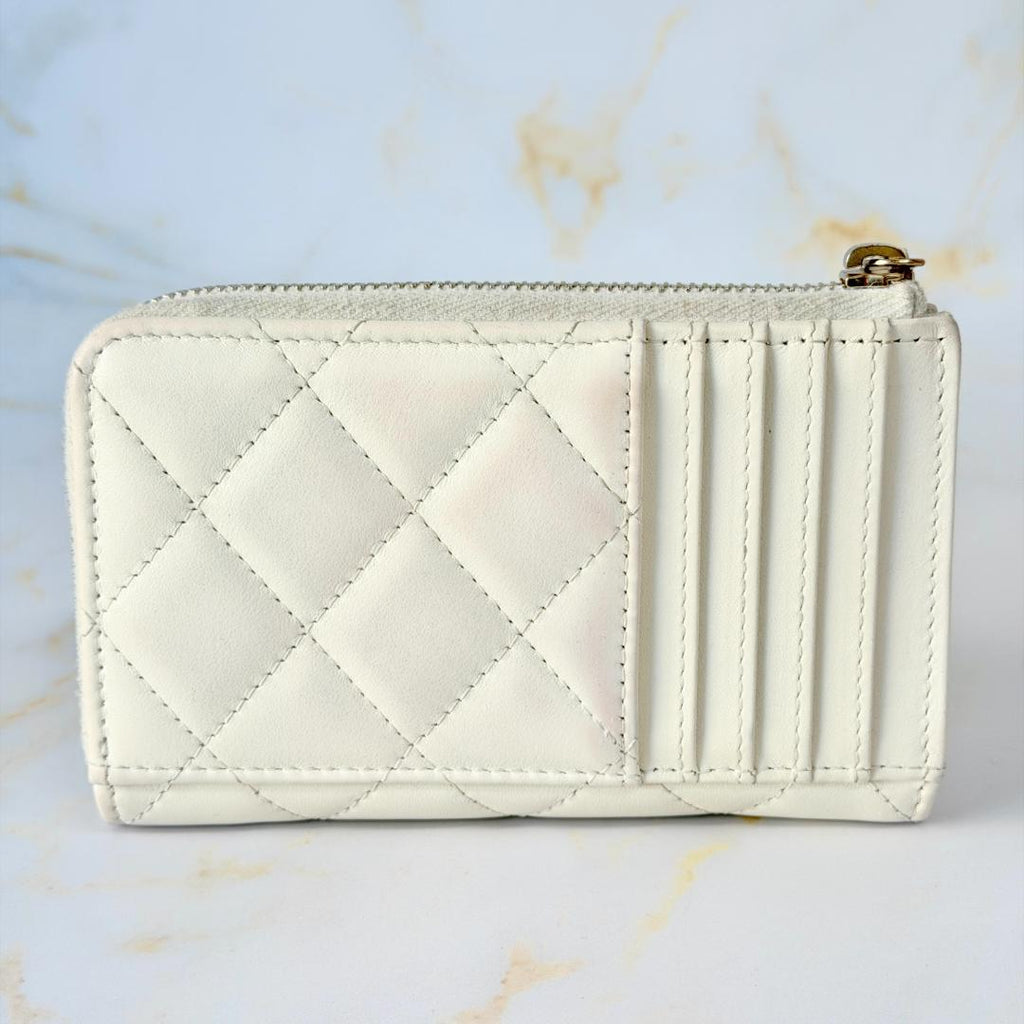 Chanel Quilted CC Logo Fragment Case White — view 5