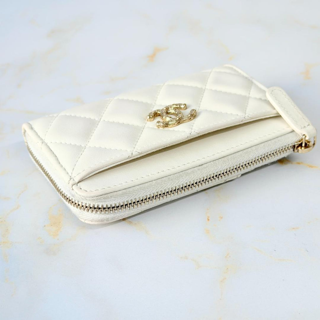 Chanel Quilted CC Logo Fragment Case White — view 8
