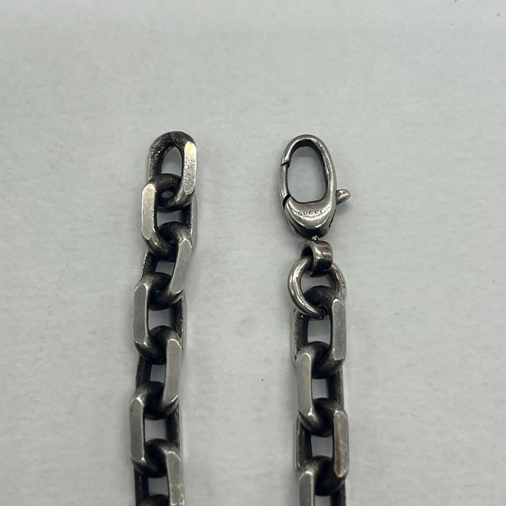 Gucci Interlocking Chain Necklace Aging Processing — view 3
