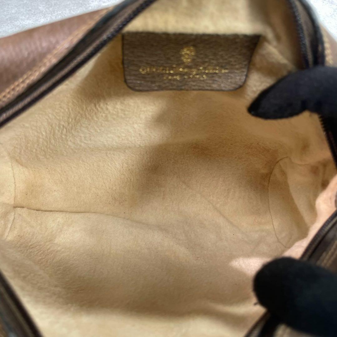 Gucci GG Sherry Line Shoulder Bag Brown Logo — view 5