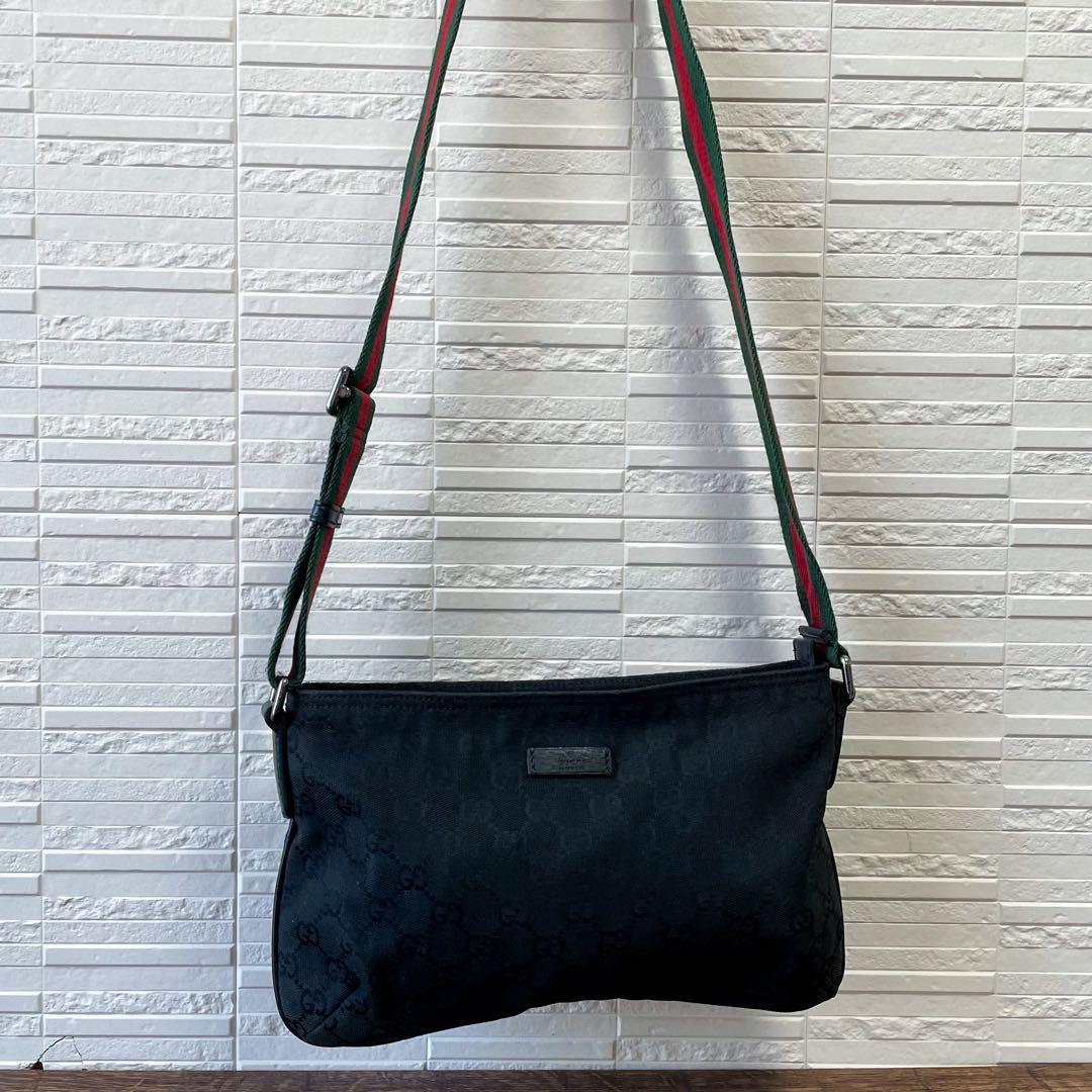 Gucci GG Canvas Sherry Line Shoulder Bag Leather Black — view 3