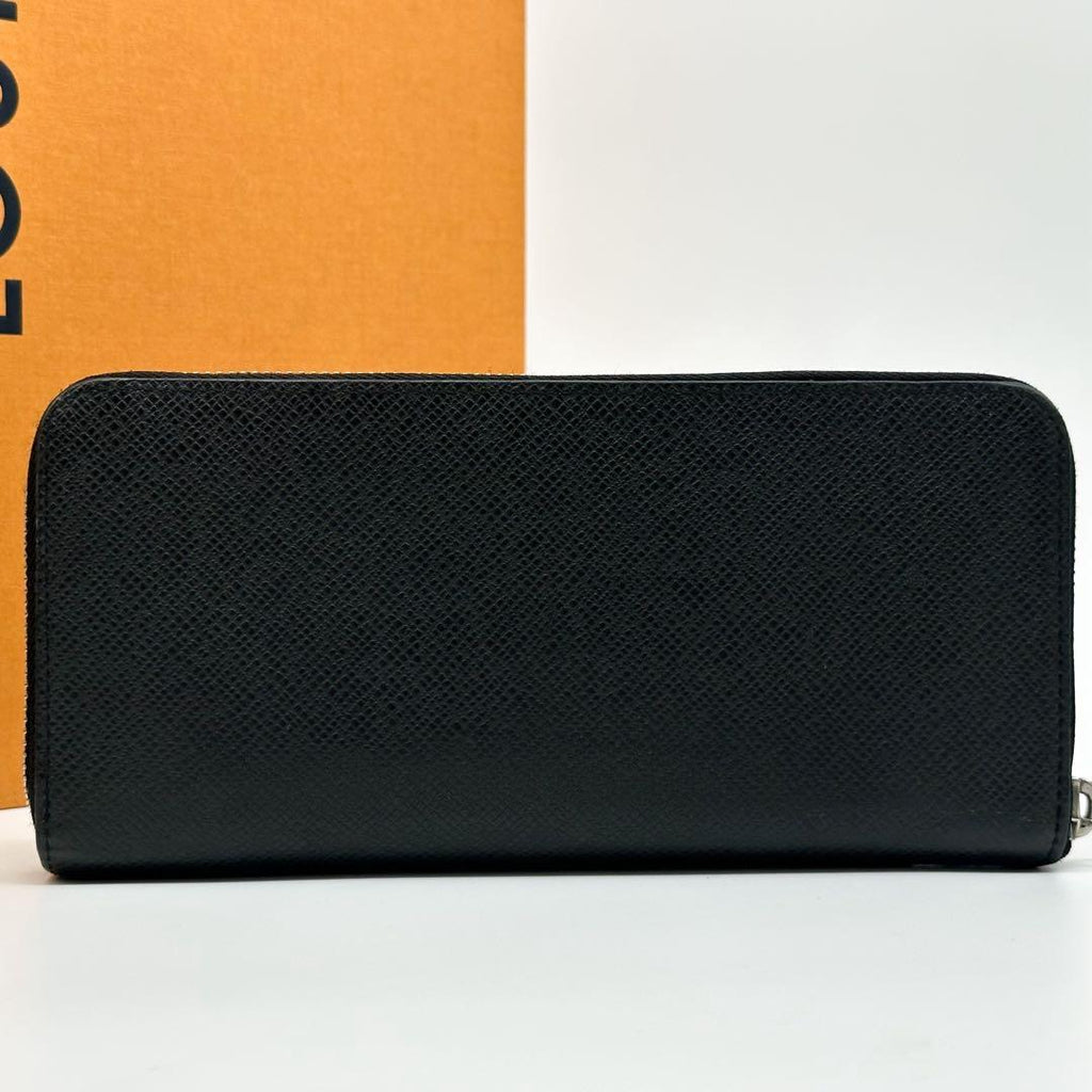 Louis Vuitton Zippy Wallet Vertical Taiga Black — view 3