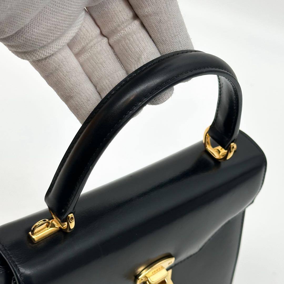 Gucci Vintage Rock Handbag Leather Black — view 8