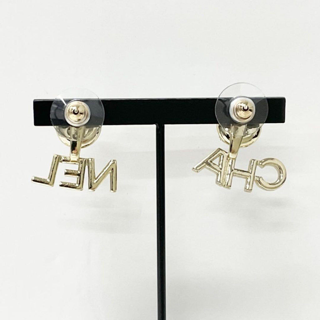 Chanel Earrings CC Logo Rhinestone Pearl Gold — view 8