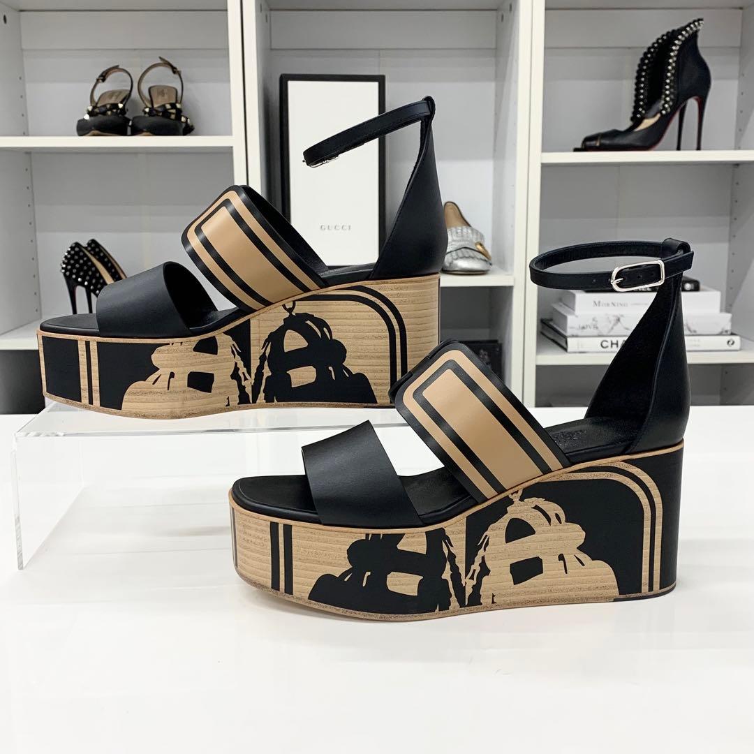 Hermes Charis Leather Wedge Sole Sandals Black — view 2