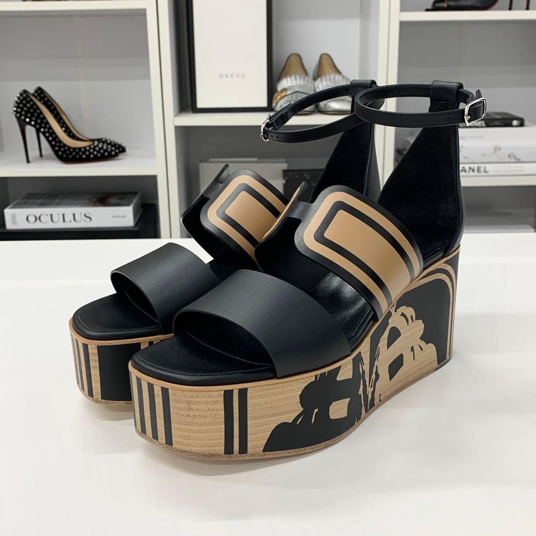 Hermes Charis Leather Wedge Sole Sandals Black — view 3