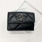 Chanel 19 Small Wallet Folding — view 2