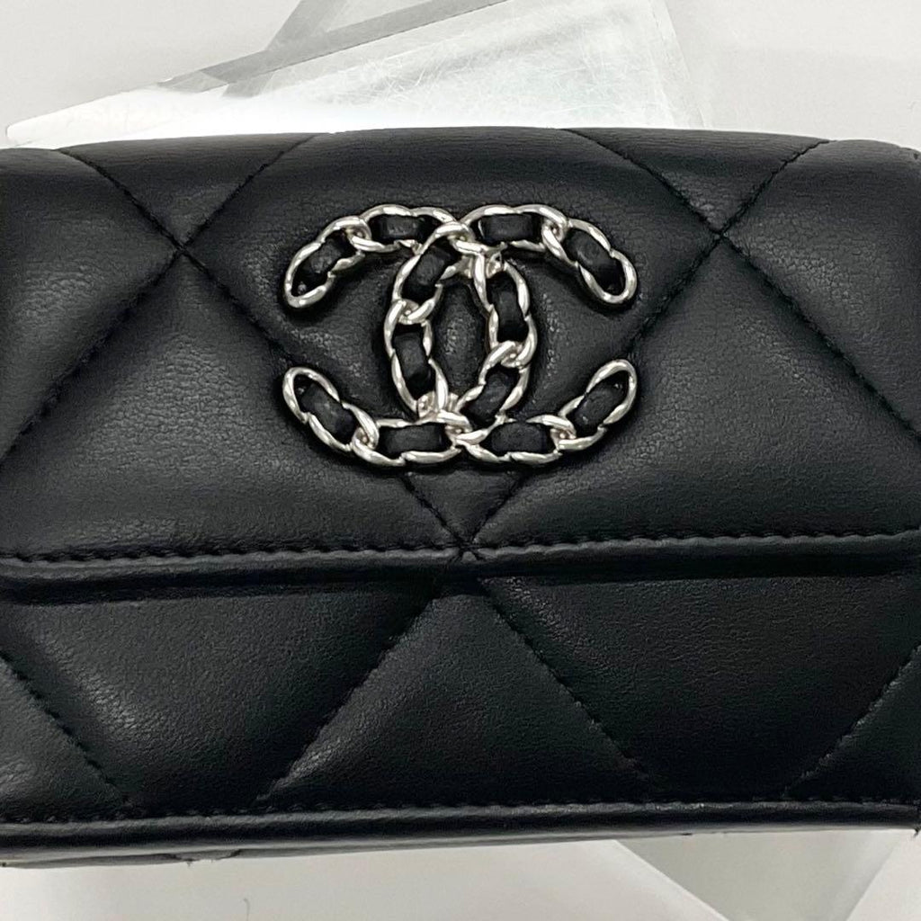 Chanel 19 Small Wallet Folding — view 9