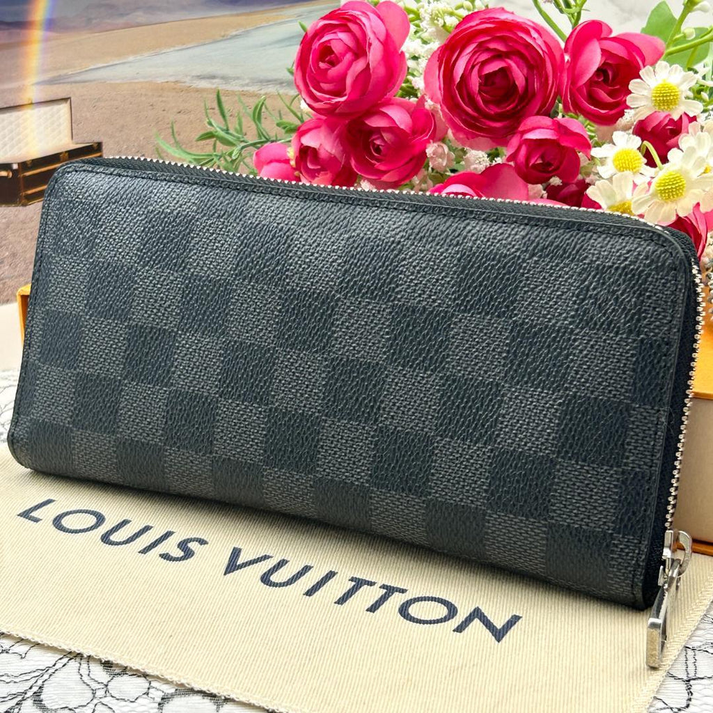 Louis Vuitton Damier Graphite Vertical Zippy Wallet — view 2