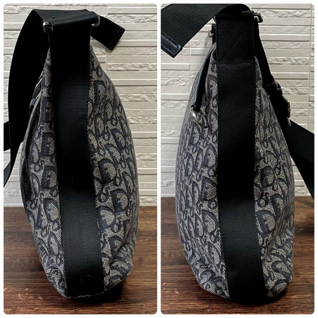 Dior Trotter Canvas Shoulder Bag All Over Pattern Large Navy — view 3