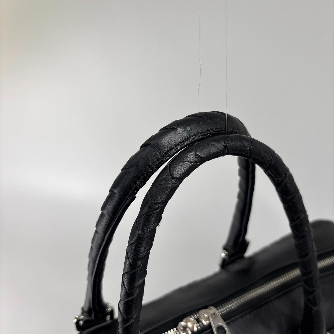 Bottega Veneta Super Intretchart Business Bag Black — view 6