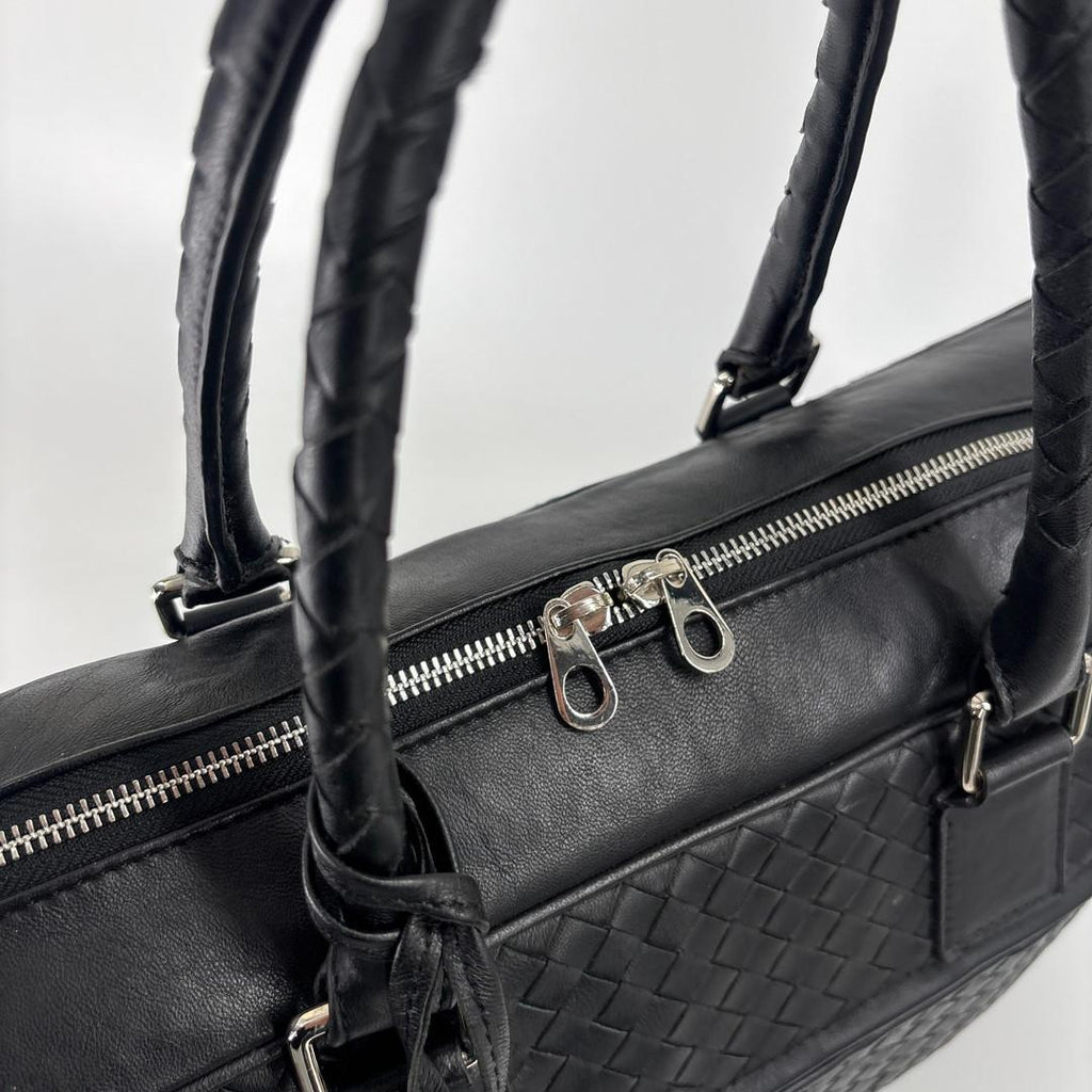 Bottega Veneta Super Intretchart Business Bag Black — view 7