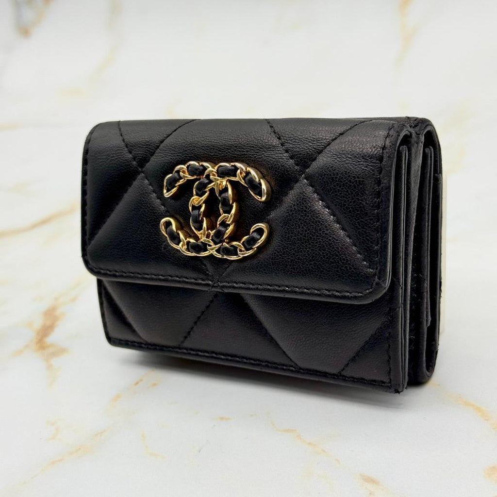 Chanel 19 Lambskin Trifold Wallet — view 4