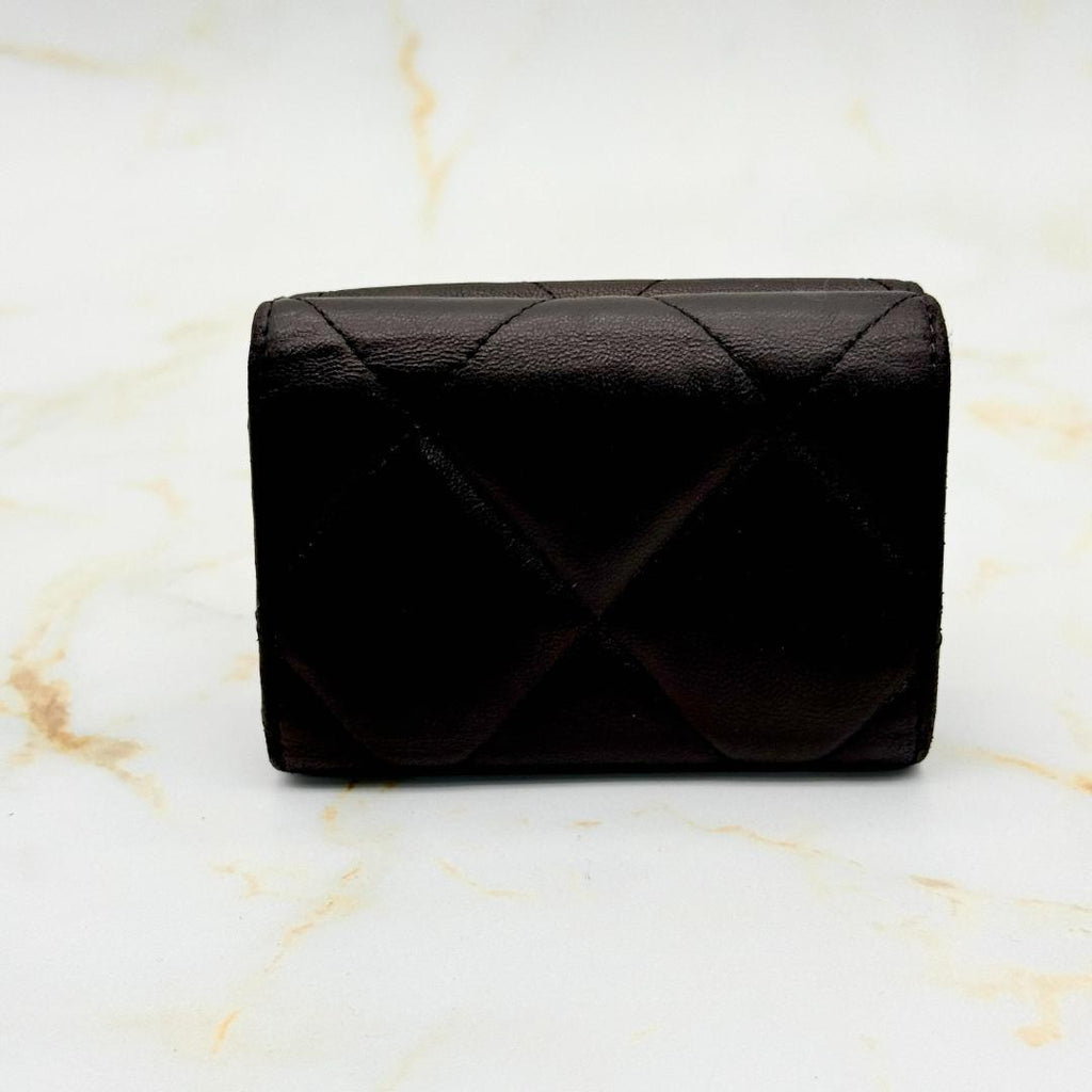 Chanel 19 Lambskin Trifold Wallet — view 5