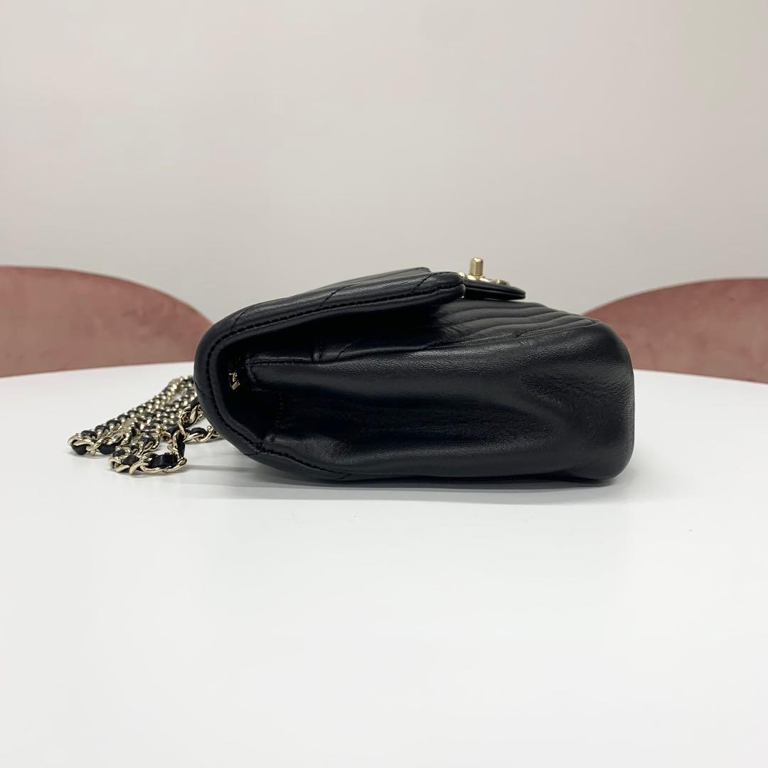 Chanel Chez Blanc CC Logo Stitch Turnlock Shoulder Bag — view 2