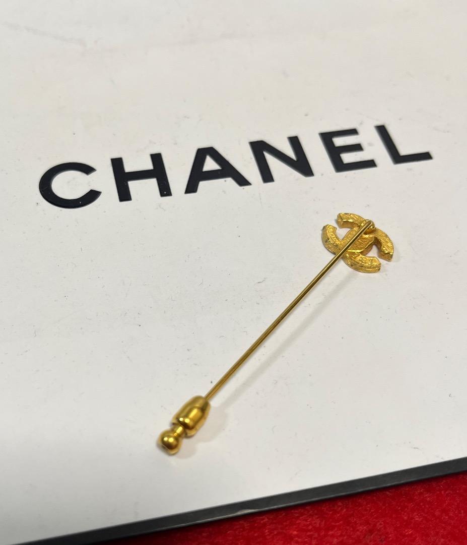 Chanel Grade CC Logo Rhinestone Pin Brooch — view 3