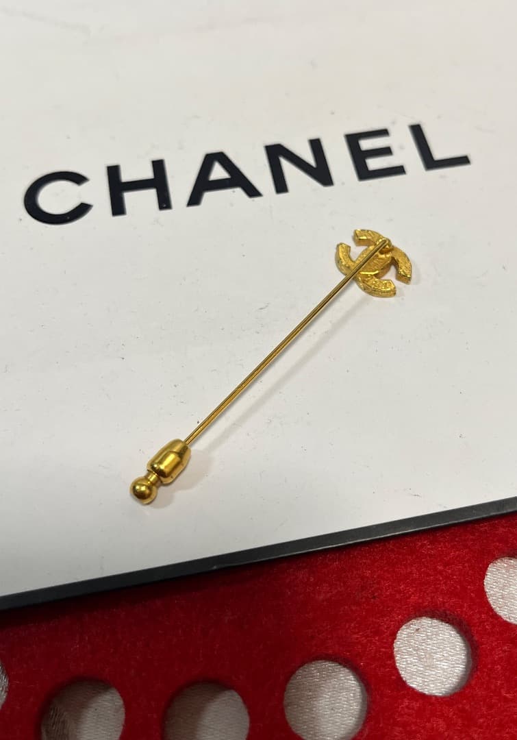 Chanel Grade CC Logo Rhinestone Pin Brooch — view 4