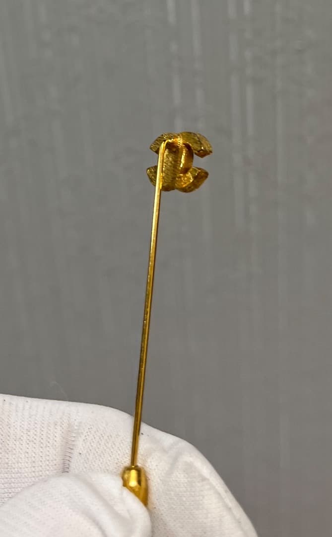 Chanel Grade CC Logo Rhinestone Pin Brooch — view 8