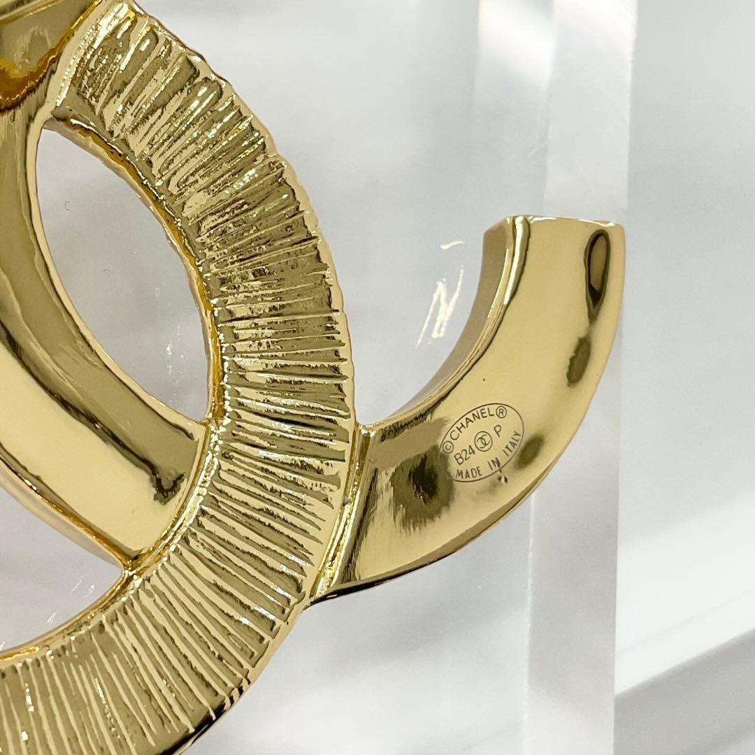 Chanel Brooch Coco Mark Black — view 6