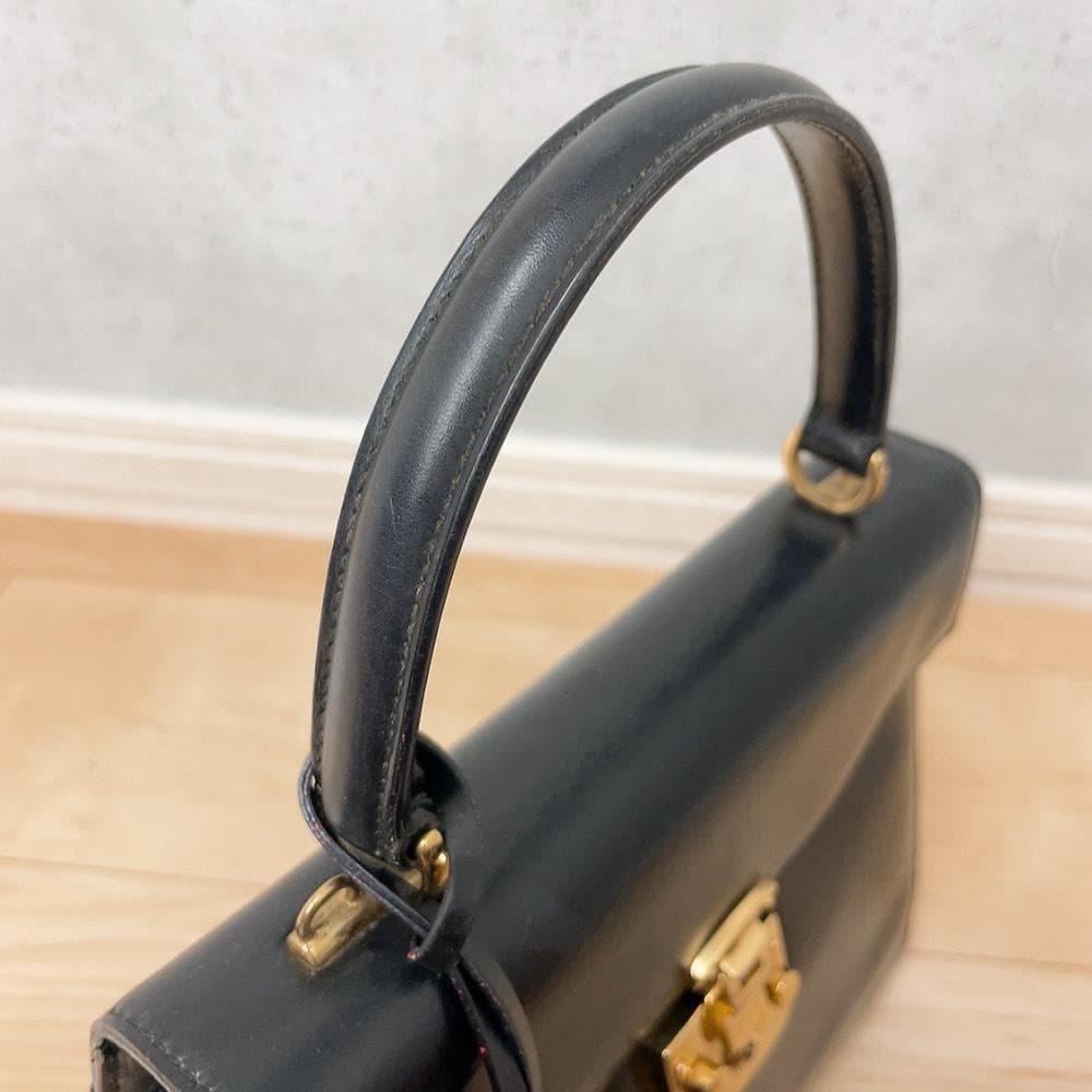Gucci Ladylock Vintage Leather Black Handbag Gold — view 6