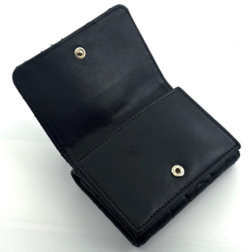 Chanel Wallet Camellia Stitch Trifold — view 5